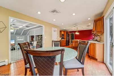 51 Catherine St, Bloomingdale, NJ 07403 - Photo 14