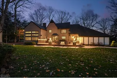 545 Johnston Drive, Watchung, NJ 07069 - Photo 2