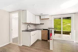 186 Tomahawk Trail, Byram Township, NJ 07871 - Photo 16