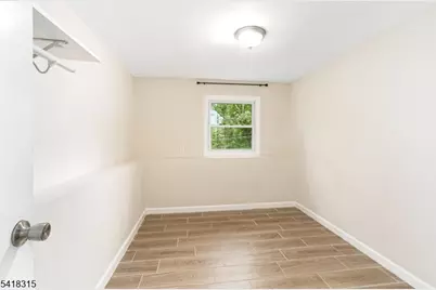 186 Tomahawk Trl, Byram Township, NJ 07871 - Photo 22