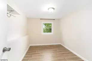 186 Tomahawk Trail, Byram Township, NJ 07871 - Photo 22