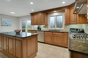 3 Esther Ct, Chester, NJ 07930 - Photo 12