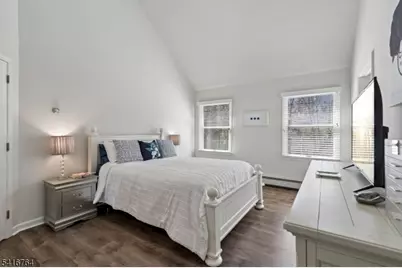 18 Fox Hollow Trl, Bernardsville, NJ 07924 - Photo 12