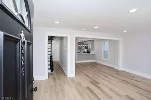 326 Ogden St, Orange, NJ 07050 - Photo 4