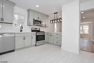 326 Ogden St, Orange, NJ 07050 - Photo 14