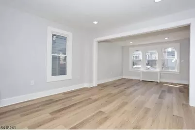 326 Ogden St, Orange, NJ 07050 - Photo 10