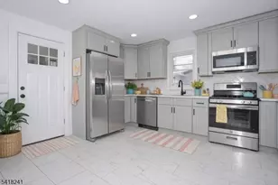 326 Ogden St, Orange, NJ 07050 - Photo 12