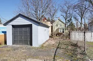 326 Ogden St, Orange, NJ 07050 - Photo 42