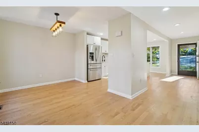 16 Minnisink Dr, Roseland, NJ 07068 - Photo 12