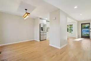 16 Minnisink Dr, Roseland, NJ 07068 - Photo 12