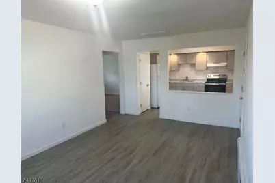 2 Elizabeth St #6, Dover, NJ 07801 - Photo 4