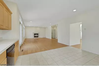 62 E Crescent Ave, Mahwah, NJ 07430 - Photo 10