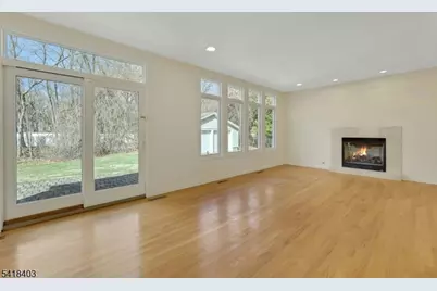 62 E Crescent Ave, Mahwah, NJ 07430 - Photo 12