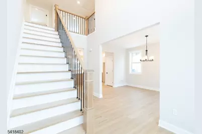 7 Altamont Rd, Edison Twp., NJ 08817 - Photo 4