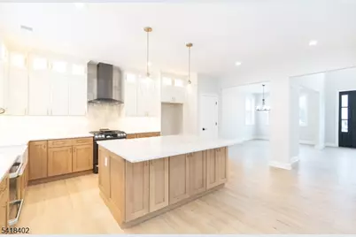 7 Altamont Rd, Edison Twp., NJ 08817 - Photo 12