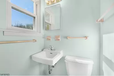 18 Kendall Dr, Ringwood, NJ 07456 - Photo 10