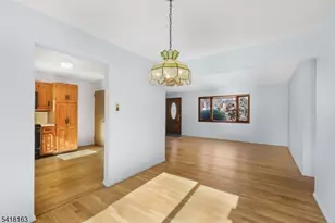 18 Kendall Dr, Ringwood, NJ 07456 - Photo 14