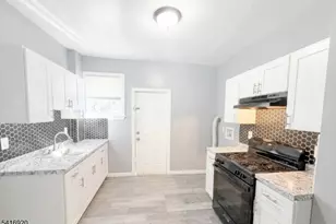 41 Montrose Terrace, Irvington, NJ 07111 - Photo 8