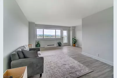 377 S Harrison Street #8I, East Orange, NJ 07018 - Photo 14
