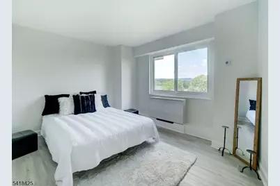 377 S Harrison Street #8I, East Orange, NJ 07018 - Photo 10