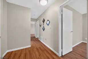 340 Old Post Rd, Edison, NJ 08817 - Photo 18