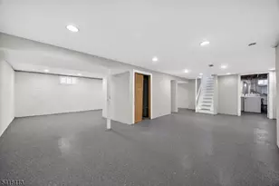 340 Old Post Rd, Edison, NJ 08817 - Photo 22