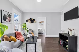 9 Lindsley Pl, East Orange, NJ 07018 - Photo 8