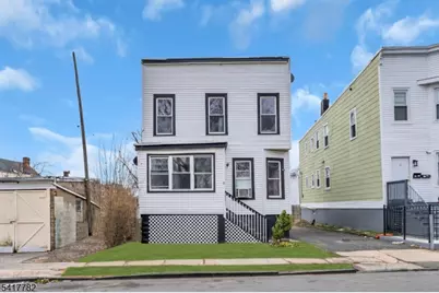 9 Lindsley Pl, East Orange, NJ 07018 - Photo 2