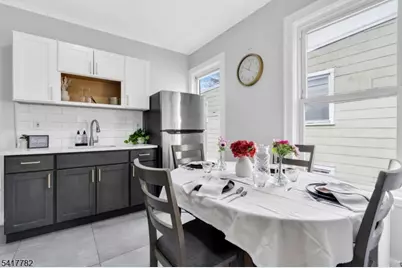 9 Lindsley Pl, East Orange, NJ 07018 - Photo 8