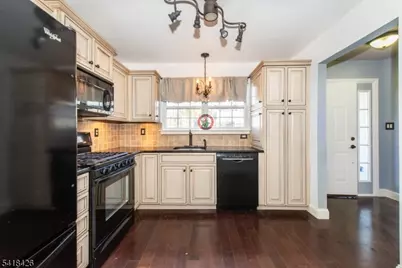 78 Hickory Way, Mount Arlington, NJ 07856 - Photo 4