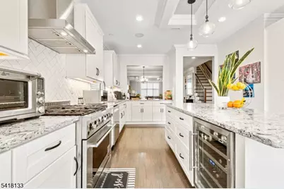 6 Marion Avenue #B, Cliffside Park, NJ 07010 - Photo 8