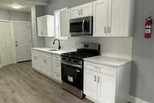 23 Martin Luther King Jr Bv, Newark, NJ 07104 - Photo 2