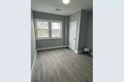 23 Martin Luther King Jr Bv, Newark, NJ 07104 - Photo 10