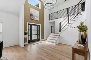 44 Linberger Dr, Bridgewater, NJ 08807 - Photo 2