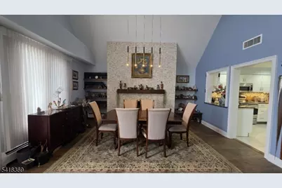 10081 Shearwater Ct #81, Jersey City, NJ 07305 - Photo 4