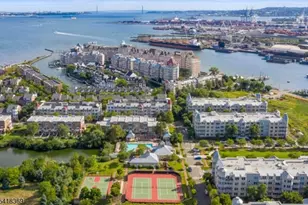 10081 Shearwater Ct, Jersey City, NJ 07305 - Photo 24