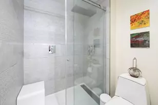 10081 Shearwater Ct, Jersey City, NJ 07305 - Photo 18