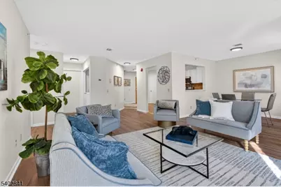 11 Evergreen Dr #63, Clifton, NJ 07014 - Photo 4