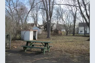 89 Linden St, Bridgewater, NJ 08807 - Photo 2