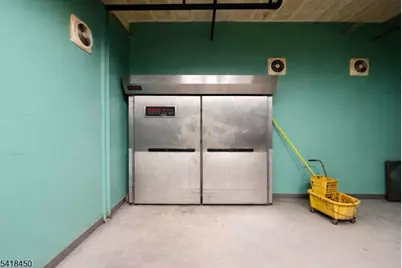 10 Race St, North Plainfield, NJ 07060 - Photo 4