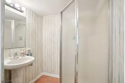 6 Garden Ct, Garfield, NJ 07026 - Photo 16