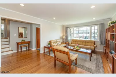 25 Continental Ave, Morristown, NJ 07960 - Photo 4