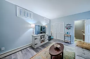 6 Magnolia Ln, Caldwell, NJ 07006 - Photo 6