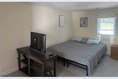 484 Route614, Union Township, NJ 08802 - Photo 12