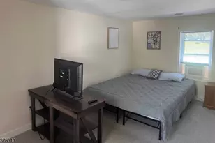 484 Route614, Union Township, NJ 08802 - Photo 12