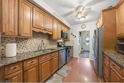 9 Vreeland Ave, East Rutherford, NJ 07073 - Photo 4