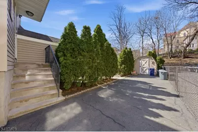 9 Vreeland Ave, East Rutherford, NJ 07073 - Photo 32