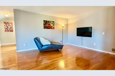 36 Poling Farm Ct, Montgomery Township, NJ 08502 - Photo 20