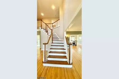 36 Poling Farm Ct, Montgomery Township, NJ 08502 - Photo 2