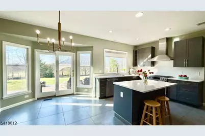 36 Poling Farm Ct, Montgomery Township, NJ 08502 - Photo 10